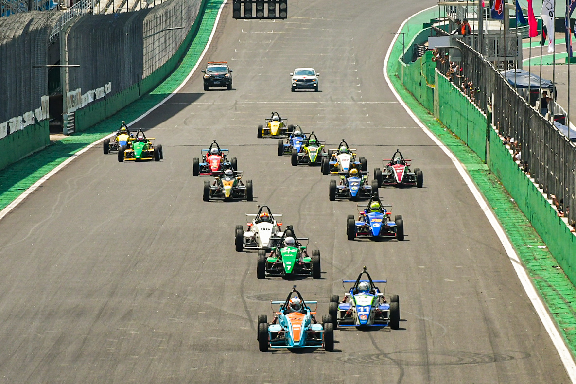 Interlagos recebe terceira etapa nesse final de semana